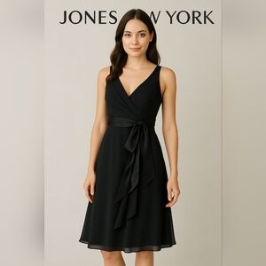 Jones New York Silk Black Sleeveless V-Neck Cocktail Dress